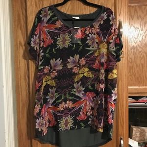 Brand new Junarose sheer chiffon floral tee